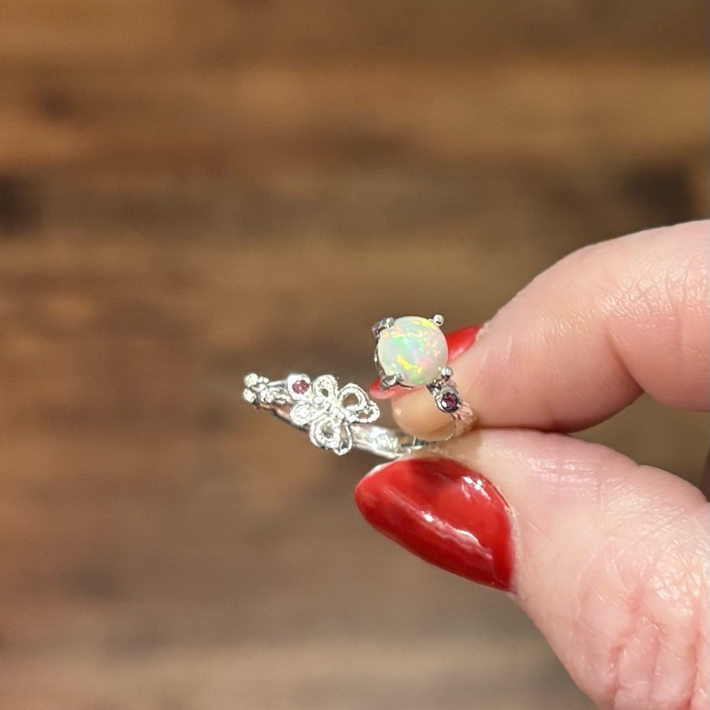 Natural 6mm Opal and Red Garnet Ring Size 7 - Picture 6 of 9